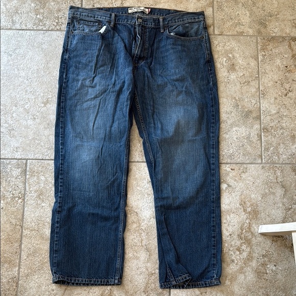 Signature by Levi Strauss Relaxed Blue Jeans with Lived-In Look - Picture 1 of 5